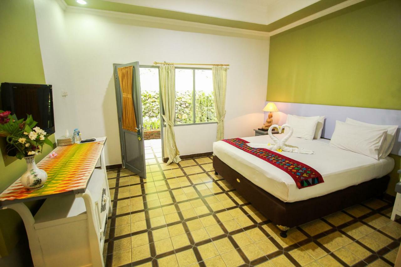 Sendok Hotel Mangsit Exterior foto